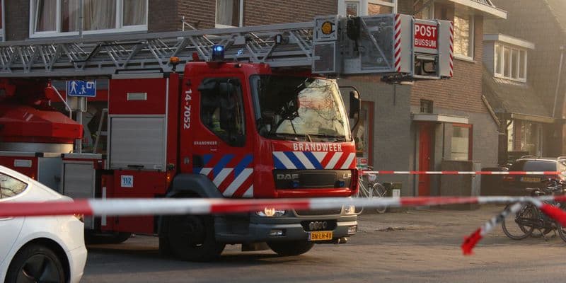 Explosión devastadora en Róterdam: Residentes enfrentan la tragedia y la incertidumbre