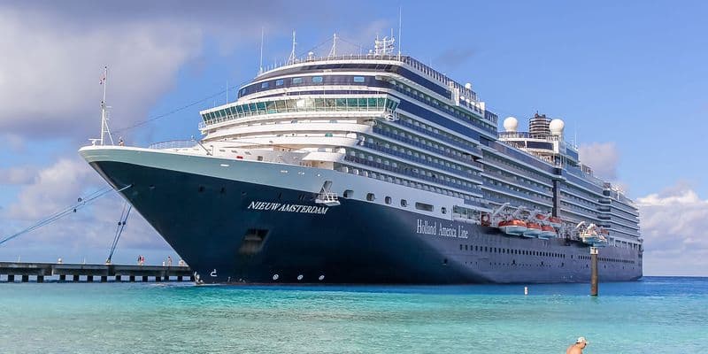 Crucero ''The Nieuw Amsterdam'' - Foto de Jonathan Palombo en Wikimedia Commons