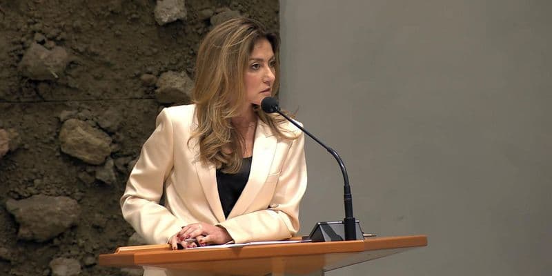 Dilan Yeşilgöz nueva ministra de Defensa y viceprimera ministra del nuevo gobierno