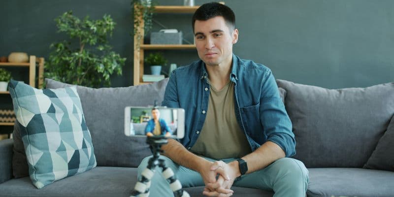 Países Bajos propone que los influencers indiquen si son expertos